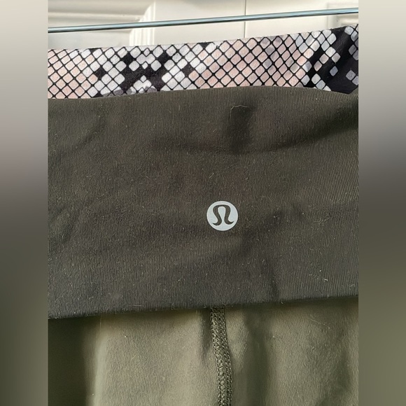 Lululemon crop leggings - Picture 5 of 6